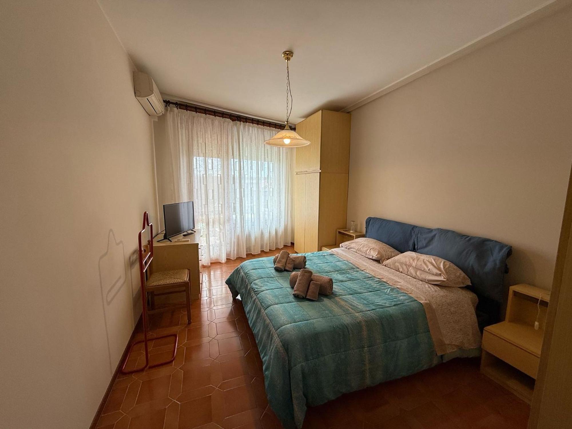 Wh - Appartamento Siccardi In Zona Residenziale Con Posto Auto San Remo Buitenkant foto