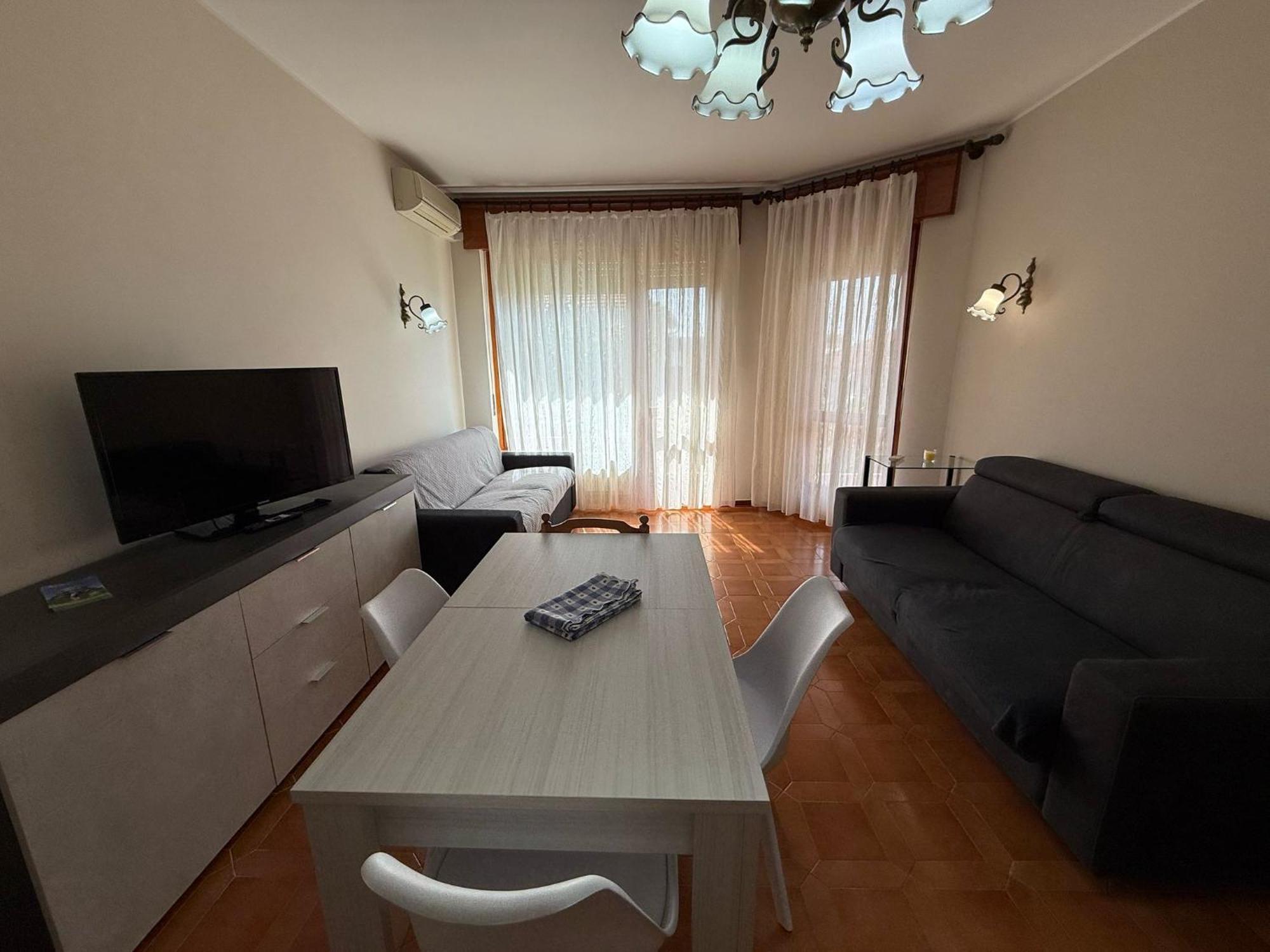 Wh - Appartamento Siccardi In Zona Residenziale Con Posto Auto San Remo Buitenkant foto